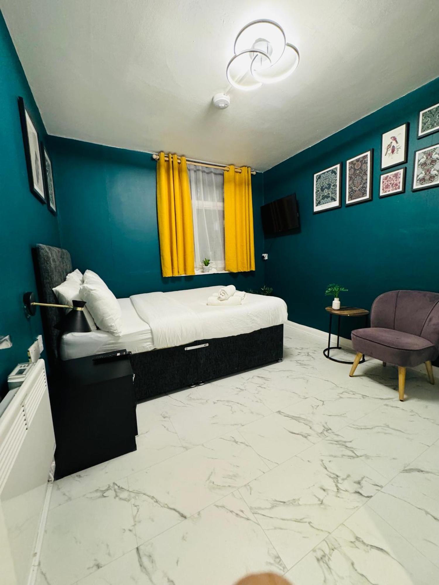 Private Studio Flat In City 1190 London Kültér fotó